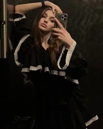 Marta 19 years London 1