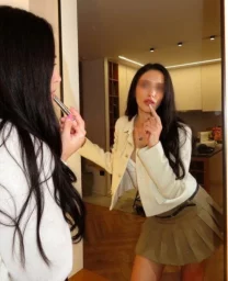 Margo 23 years London 1