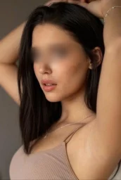 Margo 23 years London 2